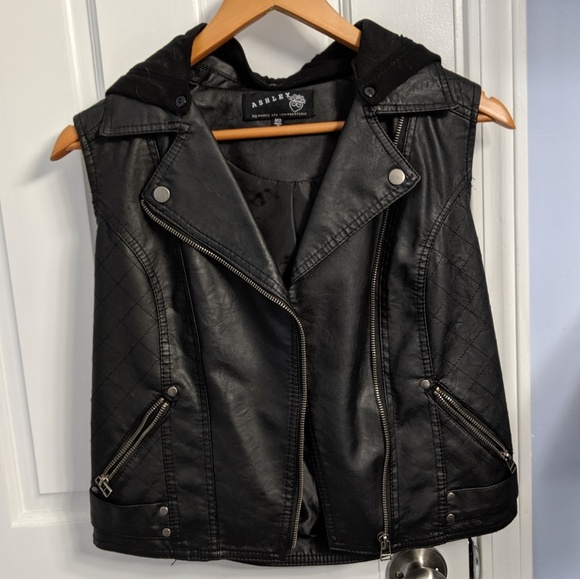 Faux Leather Hooded Moto Vest - Picture 5 of 5